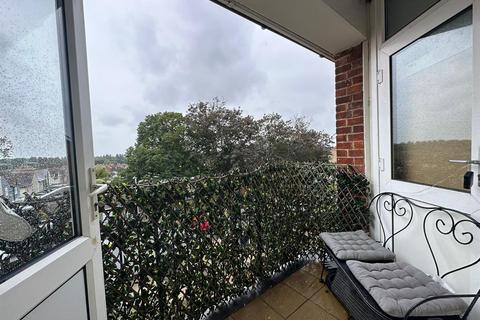 68 Ashurst Road, Portsmouth, PO6 3HZ