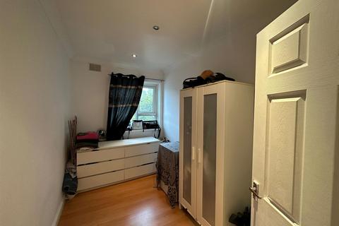 68 Ashurst Road, Portsmouth, PO6 3HZ
