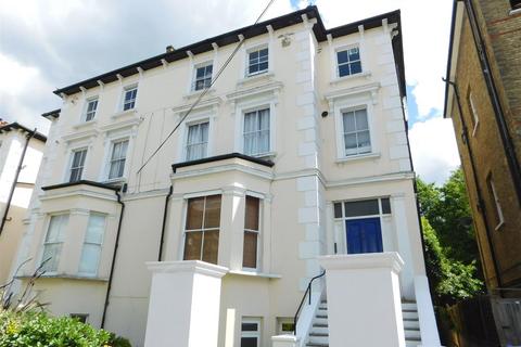 2 bedroom flat to rent, St Philips Road, Surbiton