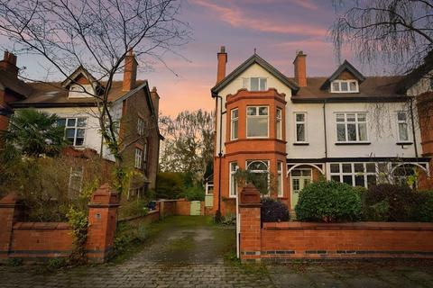 6 bedroom semi-detached house to rent, Rathen Road, Didsbury, Manchester, M20