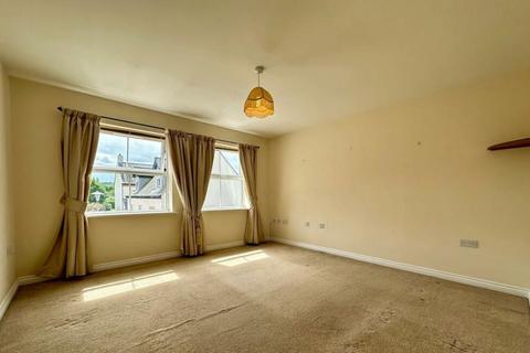 2 bedroom flat for sale, Popham Close, Tiverton, Devon, EX16 4GA