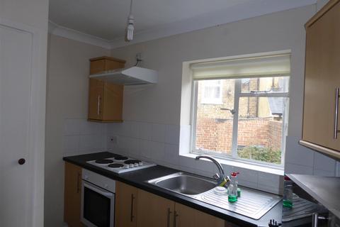 2 bedroom house to rent, Adelaide Gardens, Ramsgate CT11