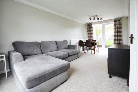 2 bedroom end of terrace house to rent, Kennel Lane, Bracknell RG42