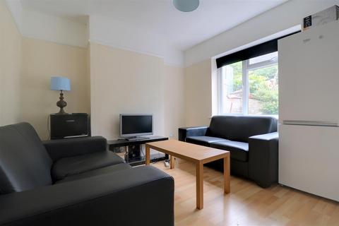 5 bedroom end of terrace house to rent, Medmerry Hill, Brighton