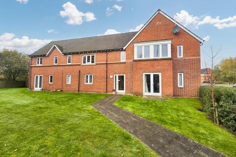 2 bedroom apartment to rent, Turnbull Road, Altrincham