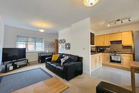 2 bedroom apartment to rent, Turnbull Road, Altrincham