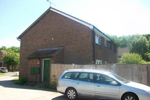 1 bedroom cluster house to rent, Tay Close, Chatham ME5