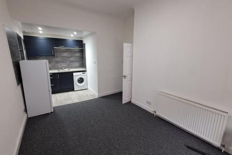 1 bedroom flat to rent, Port Street, Stirling Town, Stirling, FK8