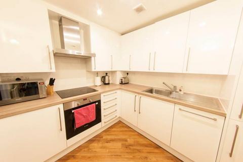 2 bedroom flat to rent, Pennington Court, Rotherhithe Street, London, SE16