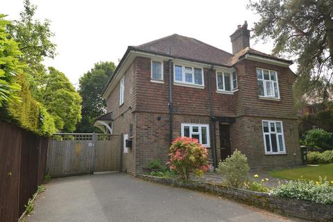 2 bedroom apartment to rent, Beacon Gardens, Crowborough