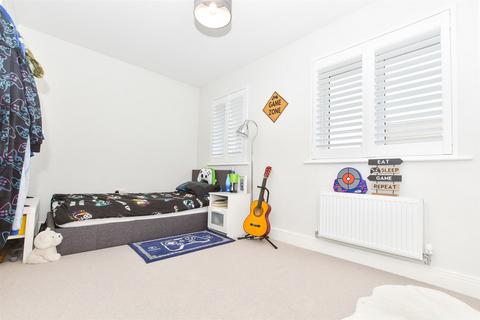 3 bedroom semi-detached house for sale, Webber Street, Horley, Surrey