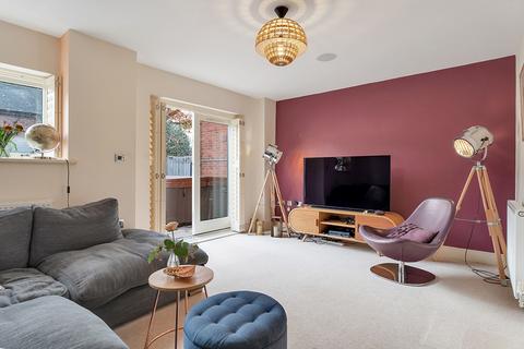 16 Auster Crescent, Rearsby, Leicester, LE7 4UE