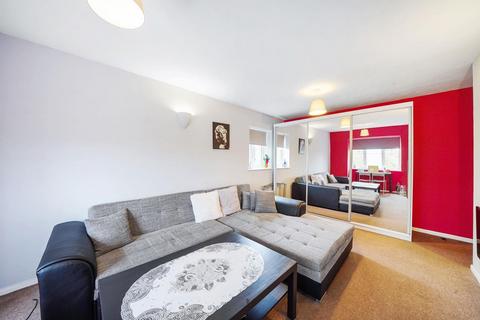 1 bedroom flat for sale, Kingfisher Way, London, NW10