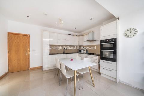 4 bedroom house to rent, Blackshaw Road London SW17