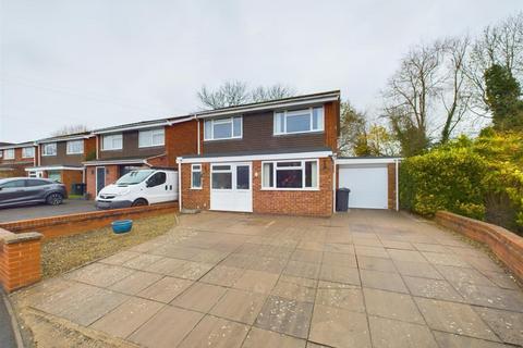 3 bedroom detached house for sale, Sycamore Close, Malvern