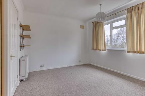 2 bedroom flat for sale, Flat 10 Essex Court, Essex Drive, Taunton