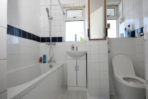 2 bedroom flat to rent, Bonner Road, E2 9ND