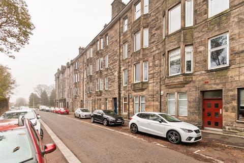 2 bedroom flat to rent, Station Road, Dumbarton, West Dunbartonshire, G82