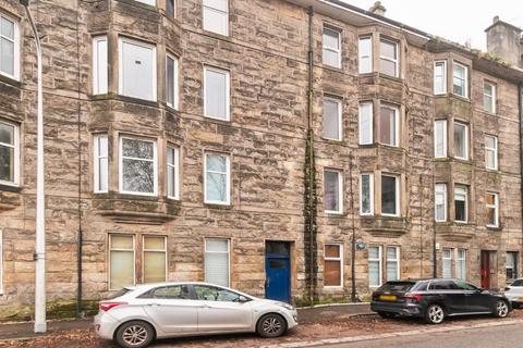 2 bedroom flat to rent, Station Road, Dumbarton, West Dunbartonshire, G82