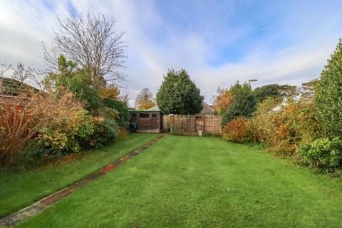 2 bedroom detached bungalow for sale, Richmond Close, Hayling Island