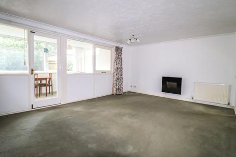 2 bedroom detached bungalow for sale, Richmond Close, Hayling Island