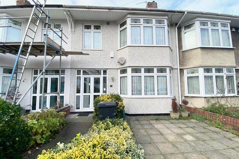 3 bedroom terraced house to rent, Stoneleigh Crescent, Bristol