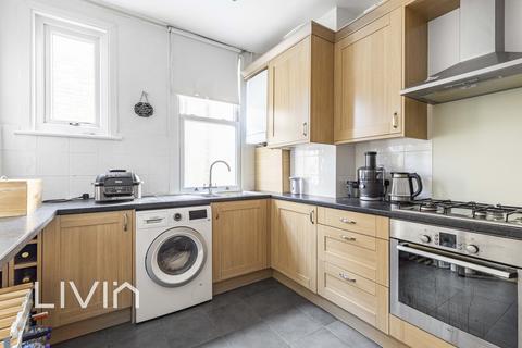 1 bedroom flat for sale, Beaulah Lodge, London SE25