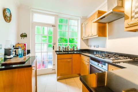 3 bedroom flat to rent, Cholmeley Park, Magdalen Estate, London, N6