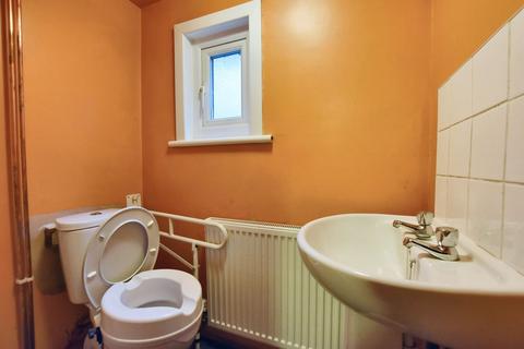 6 Mill Road, London, E16 2BE