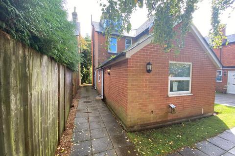 1 bedroom flat for sale, Cliddesden Road, Basingstoke RG21