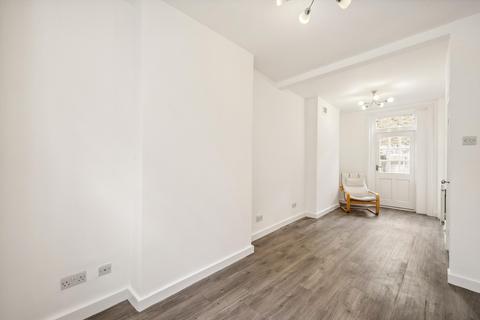 3 bedroom detached house to rent, Cole Street, Southwark, London, SE1