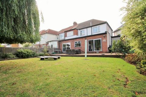 4 bedroom semi-detached house for sale, Stradbroke Grove, Clayhall, Ilford, Essex