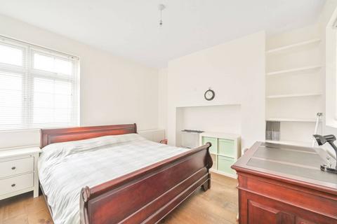 2 bedroom flat to rent, Finchley Road, Hampstead, London, NW3