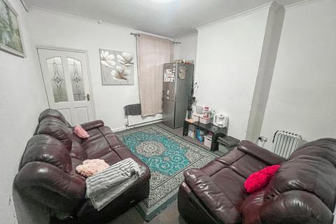 2 bedroom terraced house for sale, Morley Road, Leicester, Leicestershire, LE5