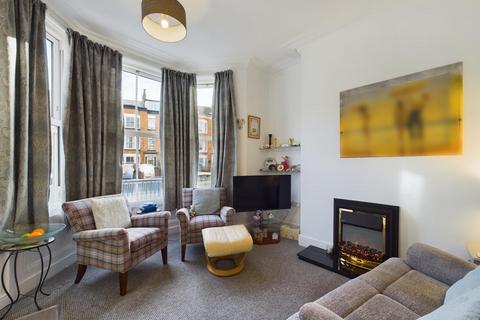 1 bedroom in a house share for sale, Trafalgar Square, Scarborough YO12