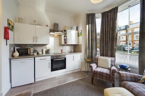 1 bedroom in a house share for sale, Trafalgar Square, Scarborough YO12