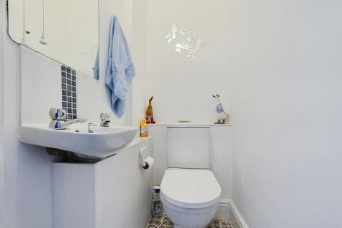 1 bedroom in a house share for sale, Trafalgar Square, Scarborough YO12