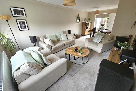 21 Johnson Close, Bere Alston, Yelverton, PL20 7BA