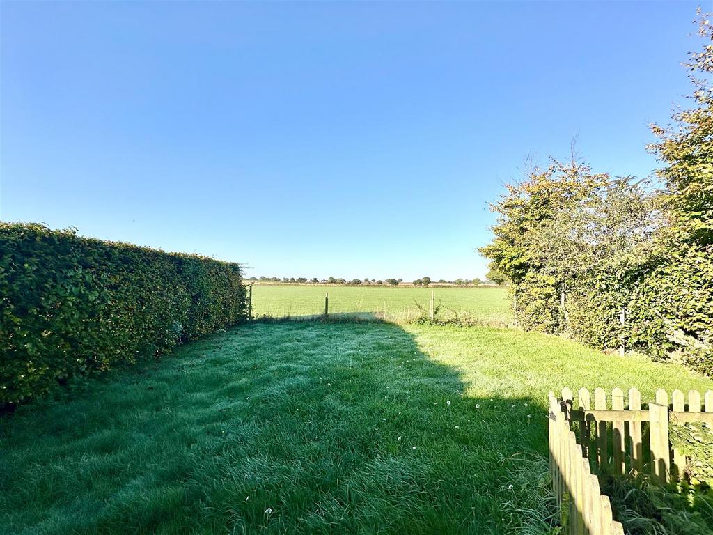 Garden and views beyond