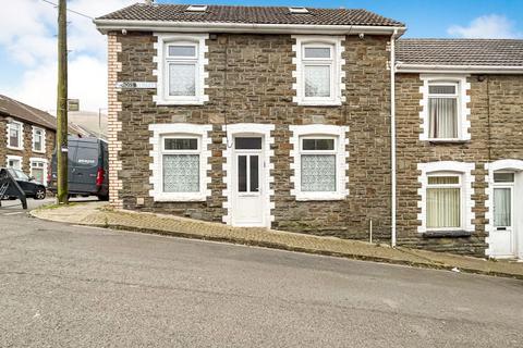 2 bedroom end of terrace house for sale, Cross Street, Bridgend CF32