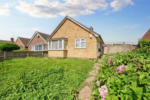 2 bedroom bungalow for sale, Horsham Road, Littlehampton BN17