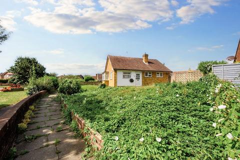 2 bedroom bungalow for sale, Horsham Road, Littlehampton BN17