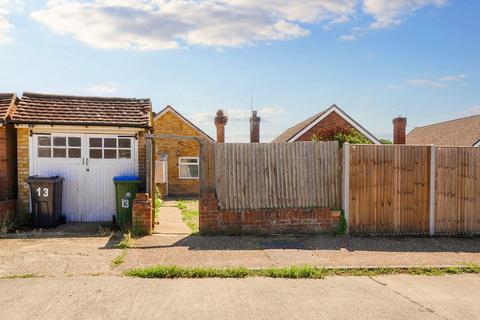 2 bedroom bungalow for sale, Horsham Road, Littlehampton BN17