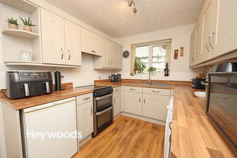 121 Burrington Drive, Stoke-on-trent, ST4 8YE