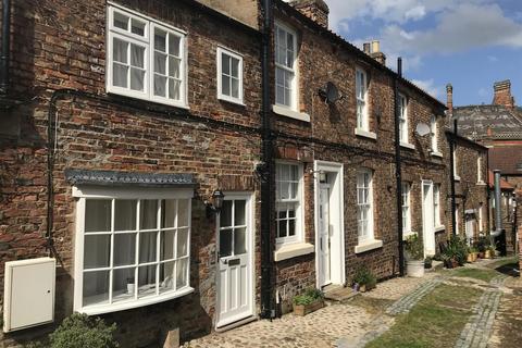 1 bedroom terraced house to rent, Johnsons Yard, Market Place, Thirsk, YO7 1PG