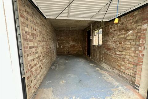 Garage to rent, High Street, Old Portsmouth, Portsmouth