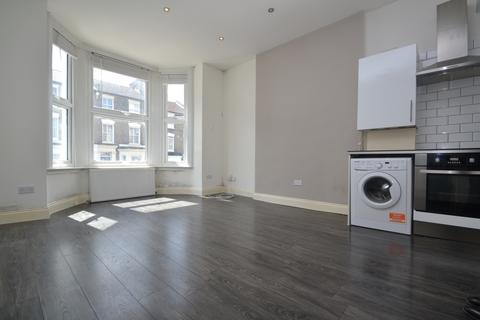 1 bedroom flat to rent, Limes Grove Lewisham SE13