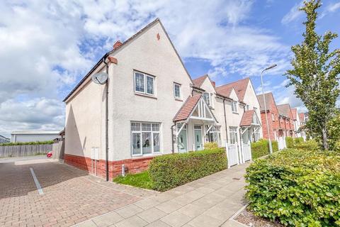 3 bedroom semi-detached house for sale, Loftus Square, Newport, NP19