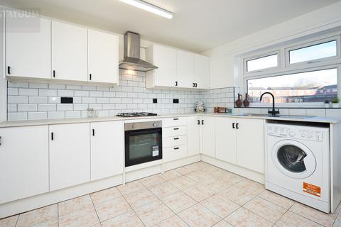 6 bedroom terraced house to rent, Leywick Street, Abbey Lane, West Ham, Stratford, London, E15