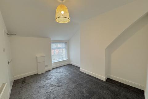 1 bedroom flat to rent, Grosvenor Road, Manchester, M16 8JP